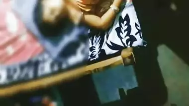 Desi Bhabhi Ne Mere Lund Se Chudwayi Or Mal Pet Pe Nikal Dia